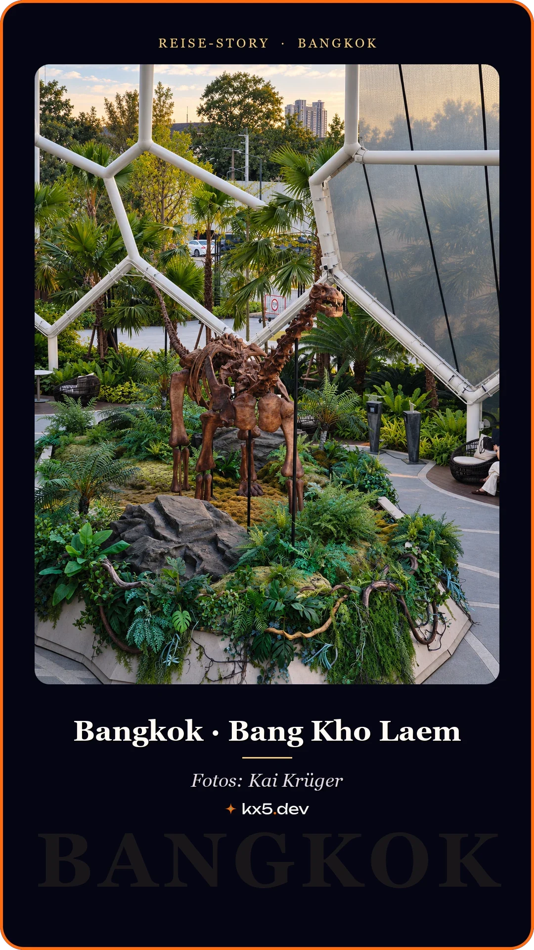 Skulptur unter der Glaskuppel: Bangkok · Bang Kho Laem