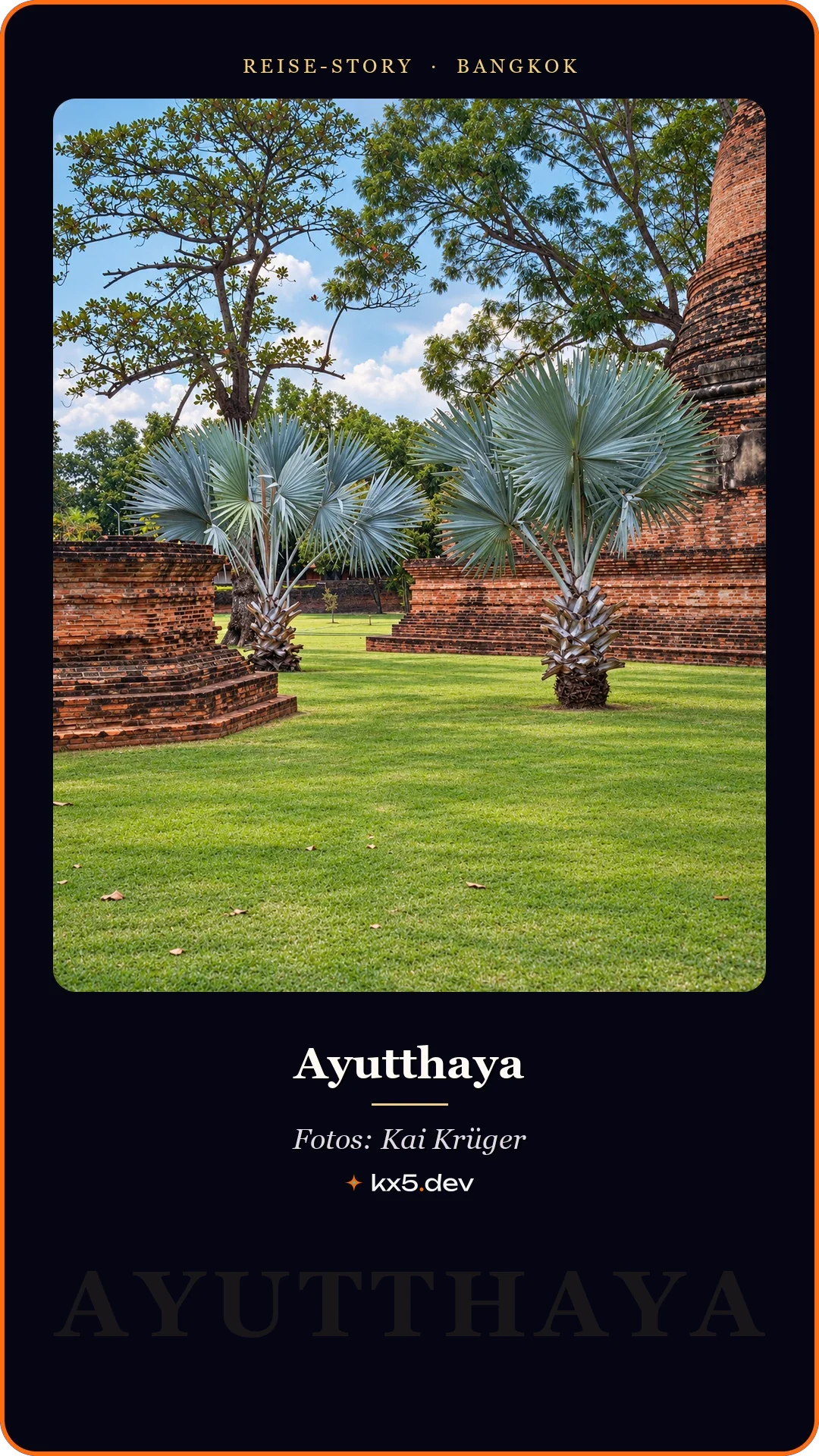 Palmen im Tempelgarten: Ayutthaya